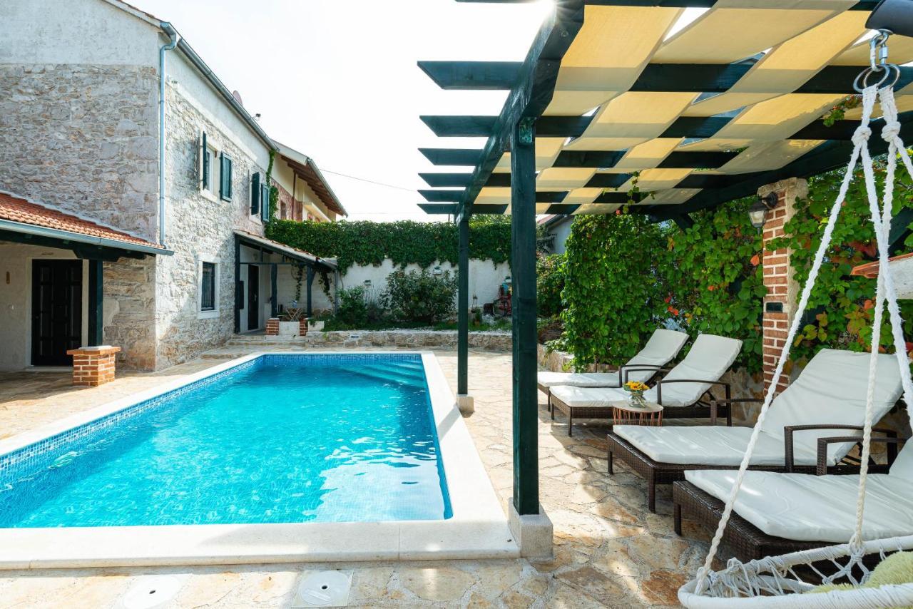 Villa Mia Sukosan Exterior photo